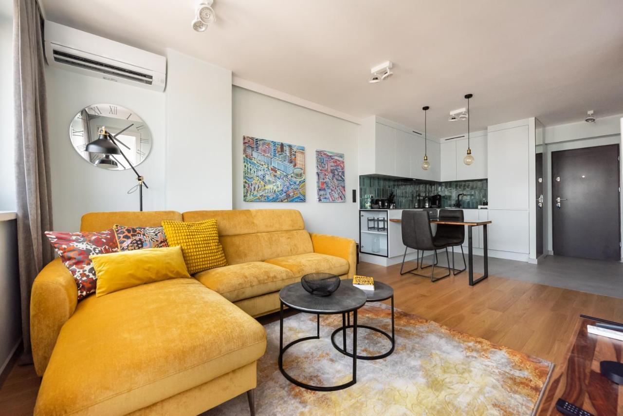 Central Panorama Apartment Chmielna 35 Warsaw Ngoại thất bức ảnh